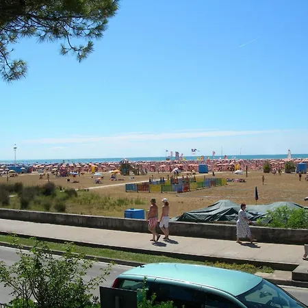 Ferienhaus Fuer 6 Personen Ca 50 Qm In Bibione, Adriakueste Italien Und Umgebung - B62791 Nyaraló Bibione