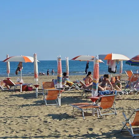 Ferienhaus Fuer 6 Personen Ca 50 Qm In Bibione, Adriakueste Italien Und Umgebung - B62791 *