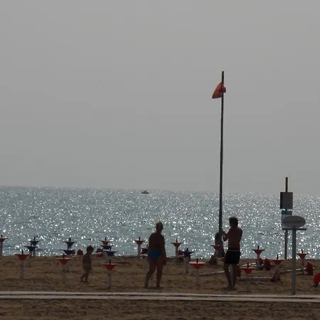 Ferienhaus Fuer 6 Personen Ca 50 Qm In Bibione, Adriakueste Italien Und Umgebung - B62791 Bibione